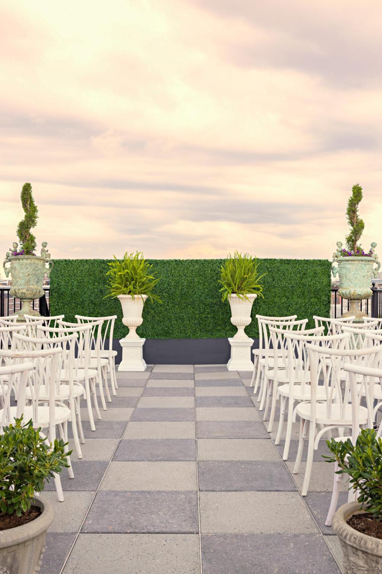 Market Pavilion Hotel Charleston Bagian luar foto